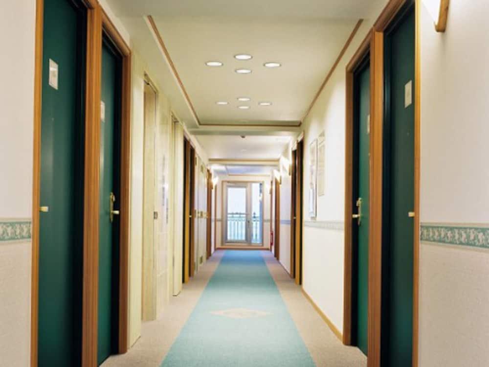 Toyoko Inn Kanazawa Kenrokuen Korimbo Eksteriør billede
