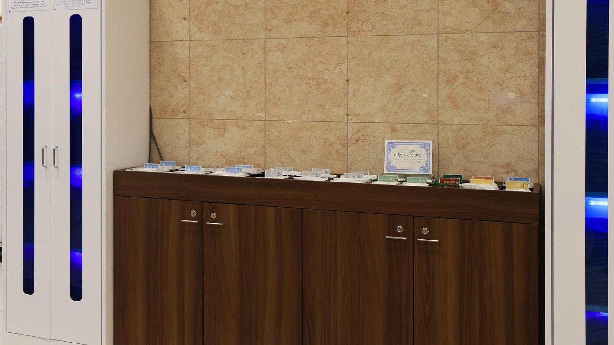 Toyoko Inn Kanazawa Kenrokuen Korimbo Eksteriør billede