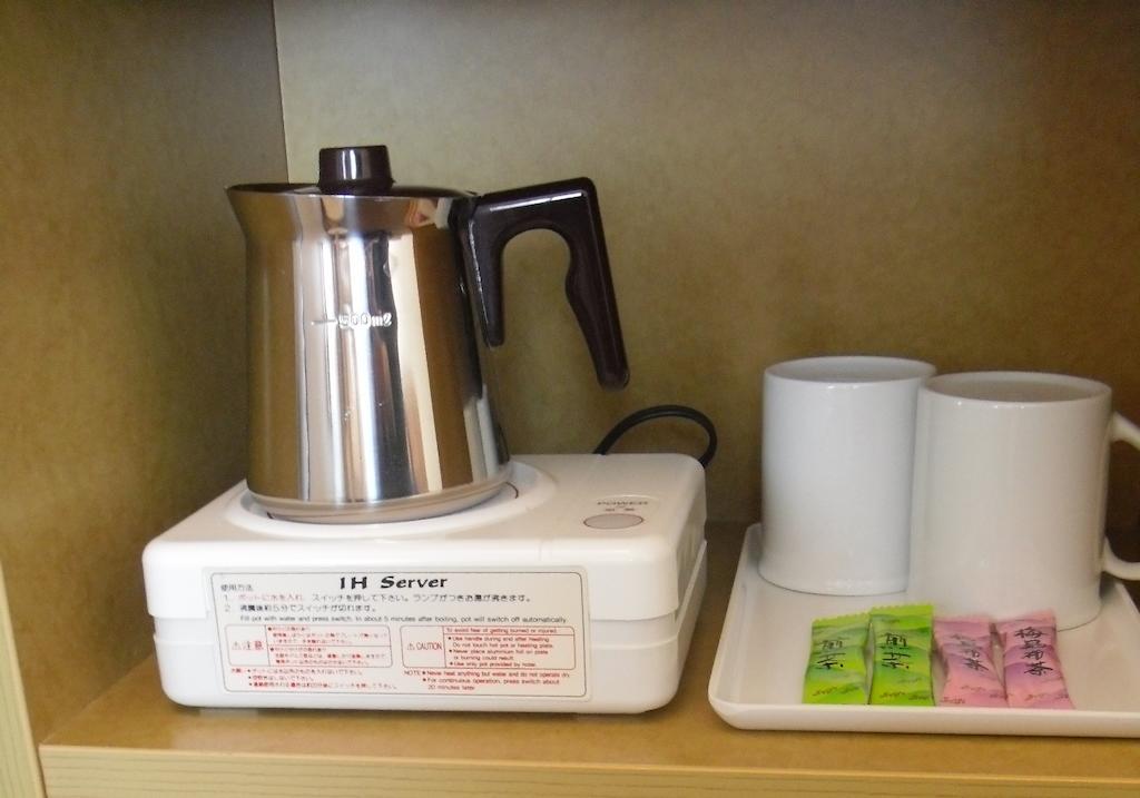 Toyoko Inn Kanazawa Kenrokuen Korimbo Eksteriør billede