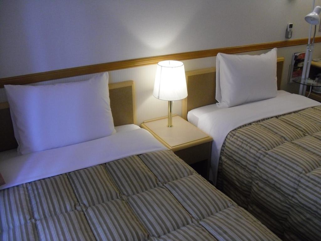 Toyoko Inn Kanazawa Kenrokuen Korimbo Eksteriør billede